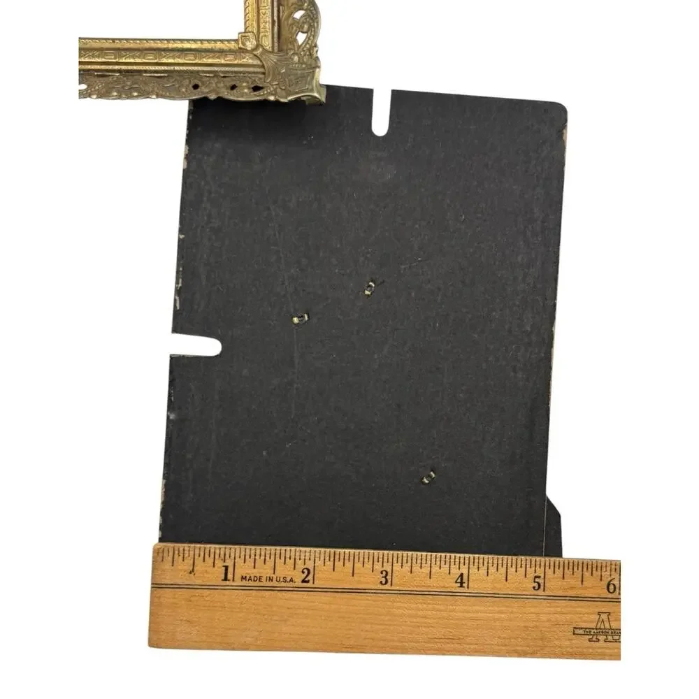 Unbranded vintage gold
